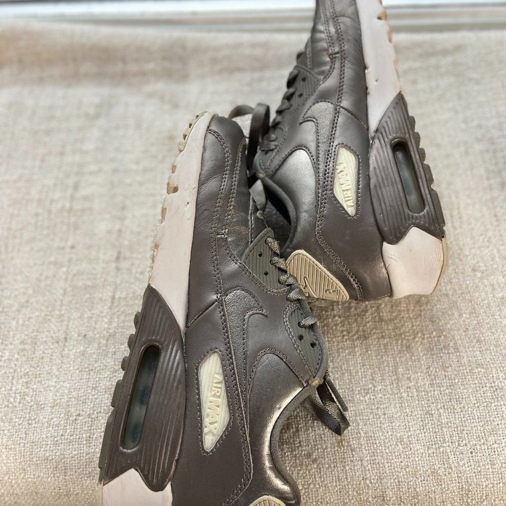Nike Air Max 90 LTR SE GS Metallic Pewter sneakers, S 7 - Picture 7 of 8
